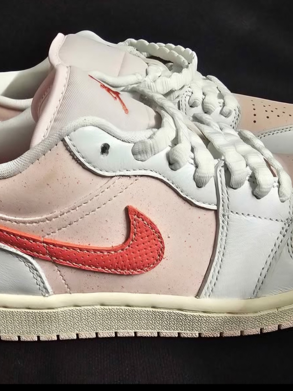Air Jordan 1 Low SE "Strawberry Milkshake" (Women's) Size 6.5 Brand New